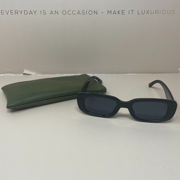 Aire | Ceres V2 Sunglasses in Black & Smoke Mono - Picture 1 of 7